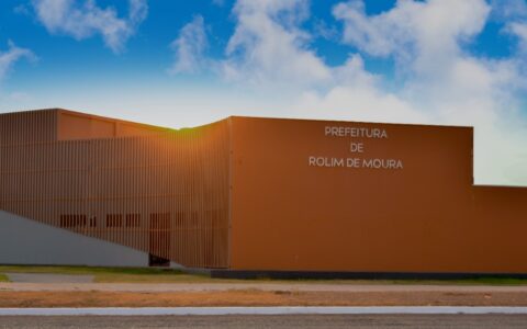 TCE-RO cobra adequações da Prefeitura de Rolim de Moura e dá 30 dias para novo plano de fortalecimento da administração tributária