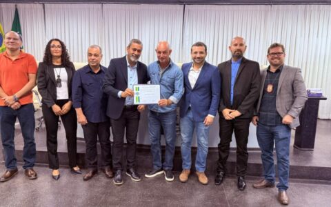 Deputado Ribeiro do SINPOL percorre o Cone Sul e Zona da Mata homenageando policiais civis aposentados