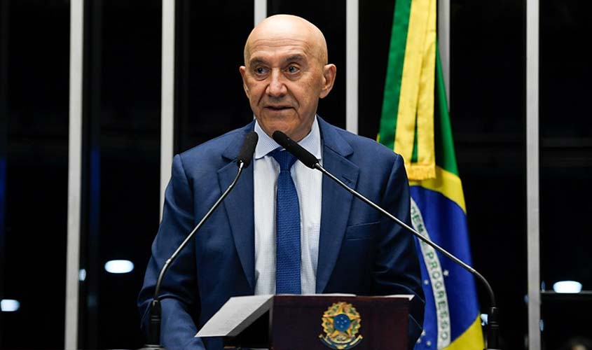 Confúcio Moura desiste da reeleição ao Senado e muda cenário político de Rondônia para 2026