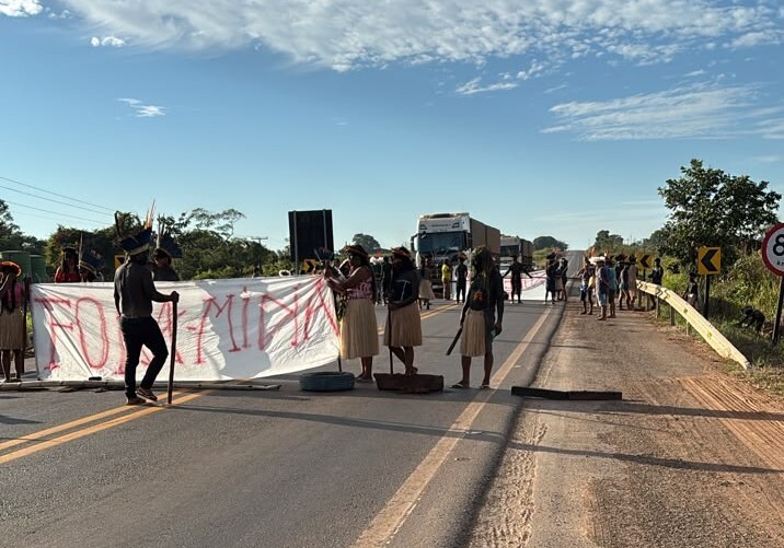 PRF confirma interdição total da BR-364 em Cacoal por manifestação indígena