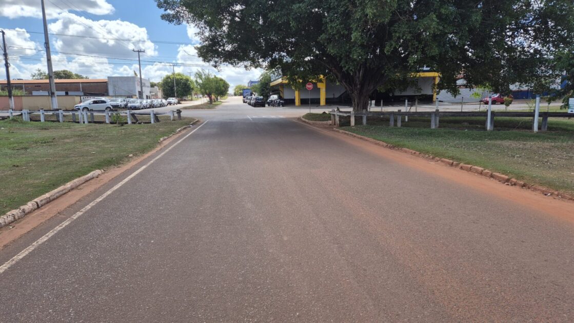 Para ampliar a mobilidade em Rolim de Moura-RO Rua Jamari passa a ter sentido duplo
