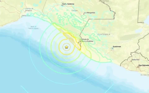 Terremoto de magnitude 7,3 atinge costa do México e provoca alerta de tsunami