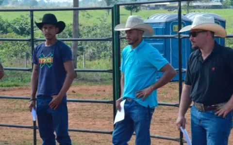 Profissionais de RO participam de seminário no Acre e reforçam qualificação dos rodeios na região