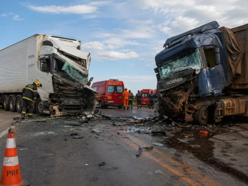 Motorista de Jaruense morre em colisão frontal entre carretas na MT-235, em Mato Grosso