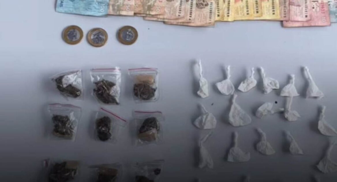 Adolescente é apreendido com drogas, dinheiro e motocicleta durante operação da Polícia Civil em Abunã