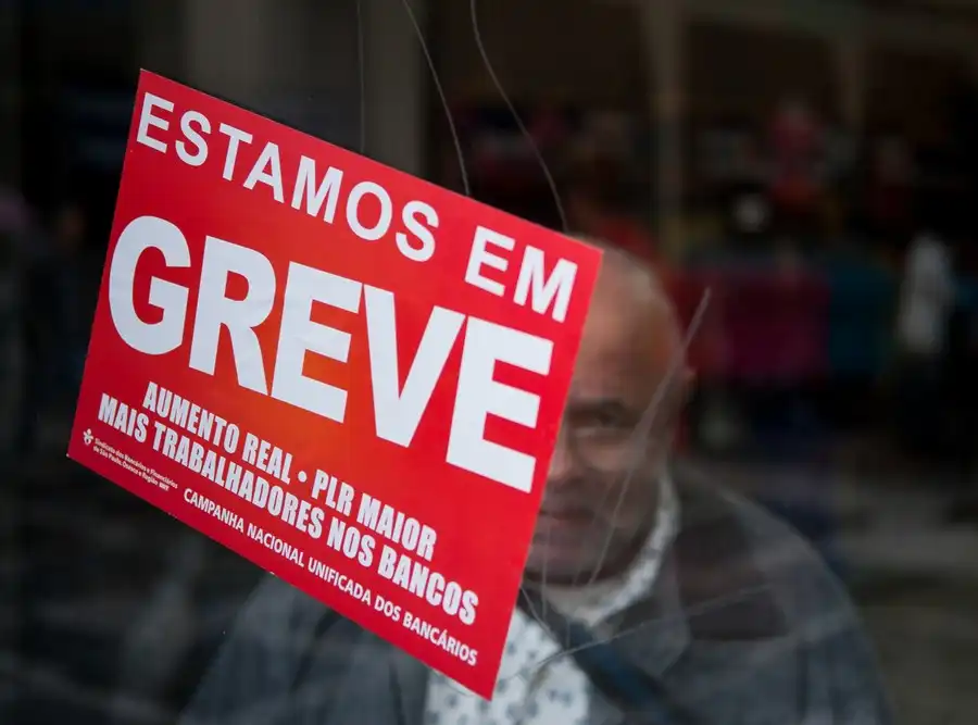 Paralisação dos bancários: qual o impacto de 24 horas na economia brasileira?