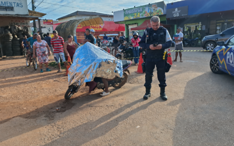 Câmeras registram acidente antes de mulher morrer sobre motocicleta em Porto Velho