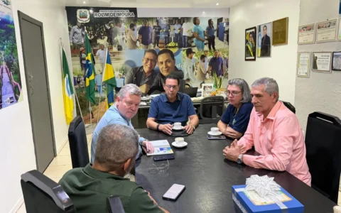 Aldo Júlio busca modernizar ainda mais a gestão de Rolim de Moura e recebe especialista de Londrina
