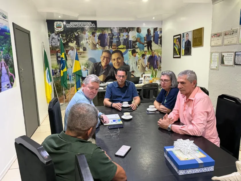Aldo Júlio busca modernizar ainda mais a gestão de Rolim de Moura e recebe especialista de Londrina
