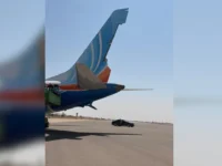 Israel afirma que piloto tentou sequestrar voo da flydubai para Tel Aviv, que foi desviado e pousou na Arábia Saudita.