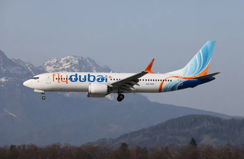 Piloto é acusado de tentar sequestrar voo da flydubai com destino a Tel Aviv; avião pousa na Arábia Saudita