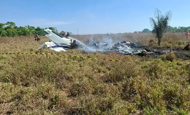 Avião cai em área isolada e deixa 3 mortos em MT