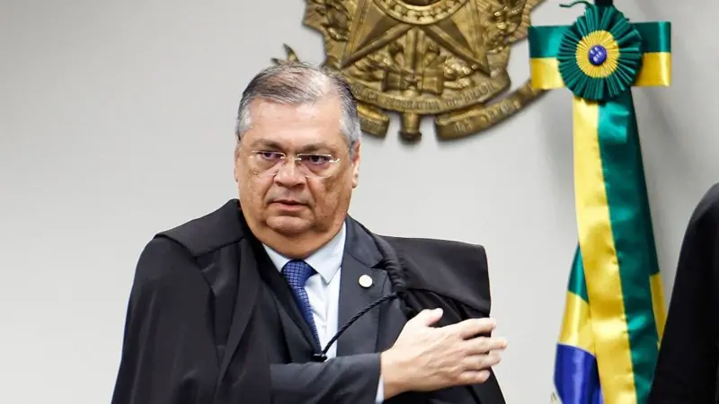 Flávio Dino determina retorno de diretores da PF e aponta sete argumentos contra afastamento