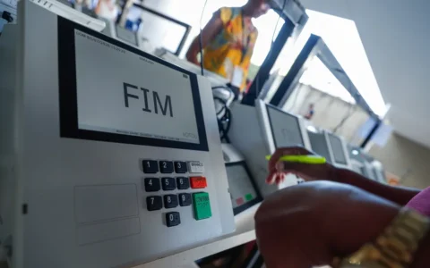 Prazo para substituir candidatos termina e eleições entram em reta final