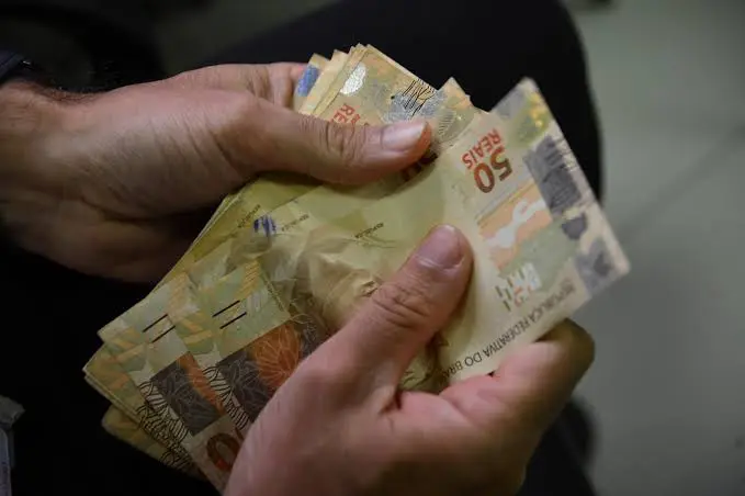 Presidente eleito terá obstáculos na economia; juro alto é o principal desafio, entenda