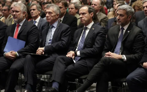 Grupo com ex-líderes da América Latina e Espanha apoia Flávio