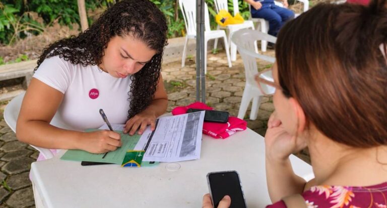 Outubro Rosa: ações gratuitas de prevenção à saúde da mulher são realizadas em Porto Velho e Ji-Paraná
